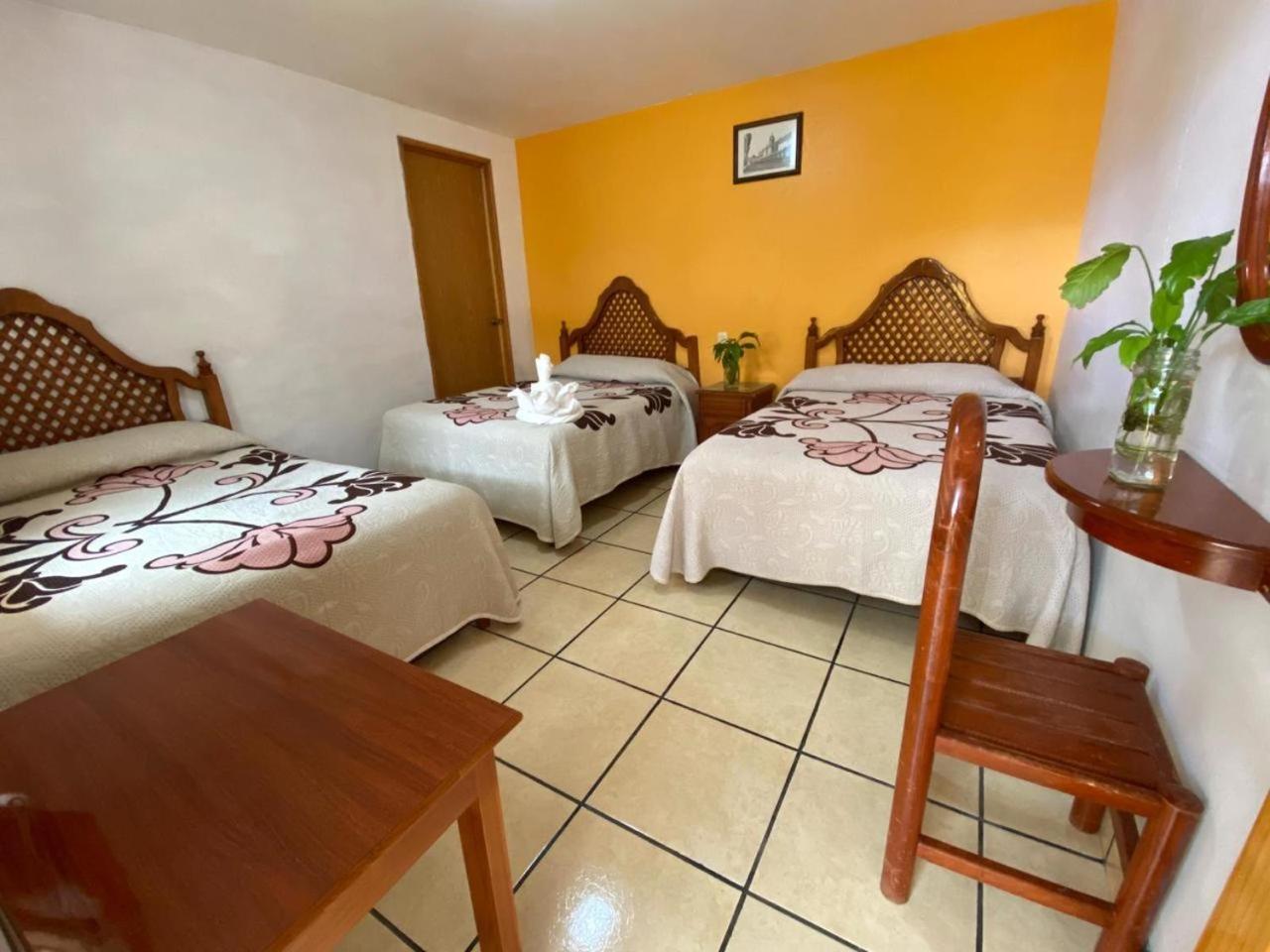 Hotel Posada Camelinas Patzcuaro Ngoại thất bức ảnh