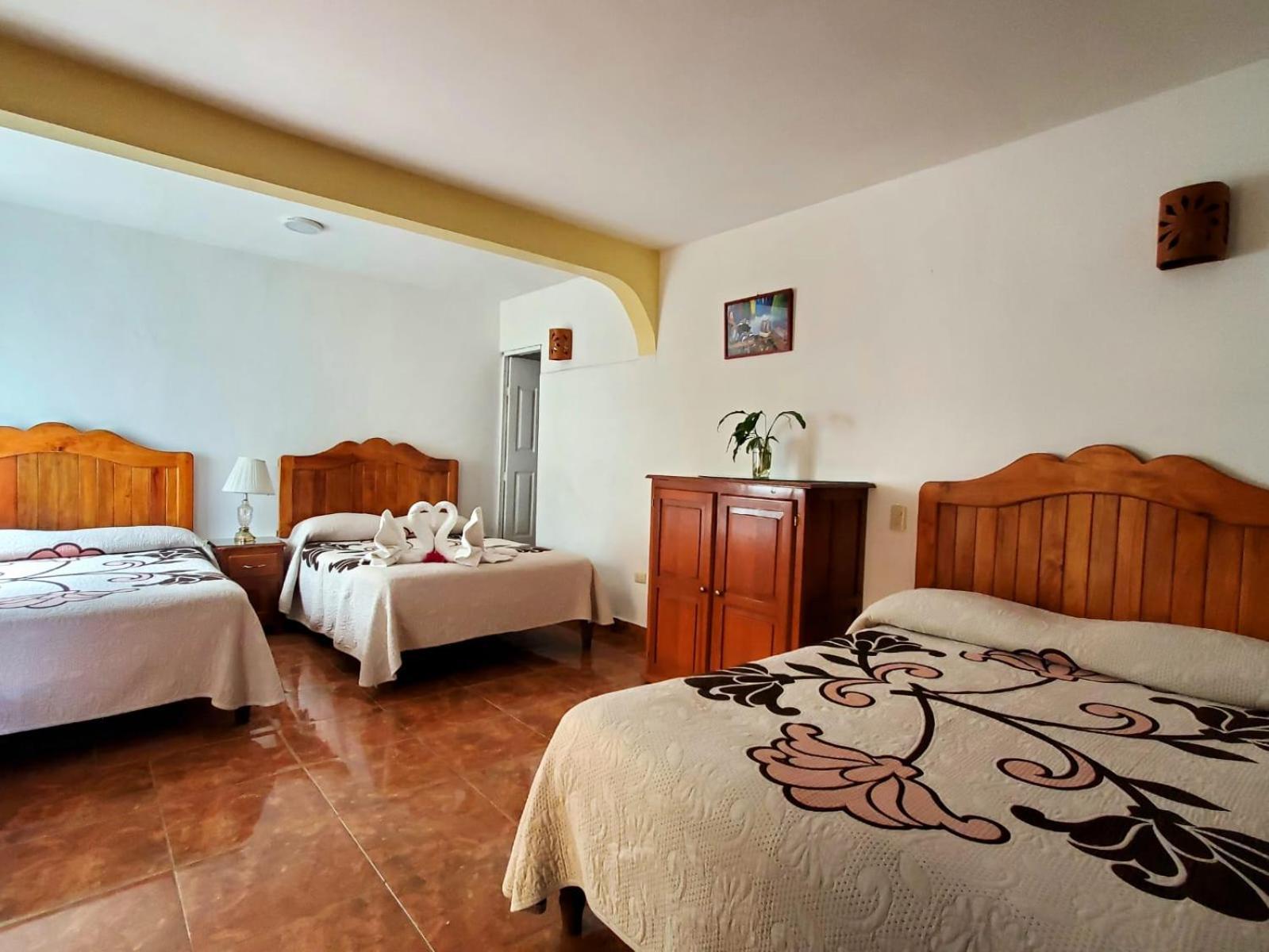 Hotel Posada Camelinas Patzcuaro Ngoại thất bức ảnh