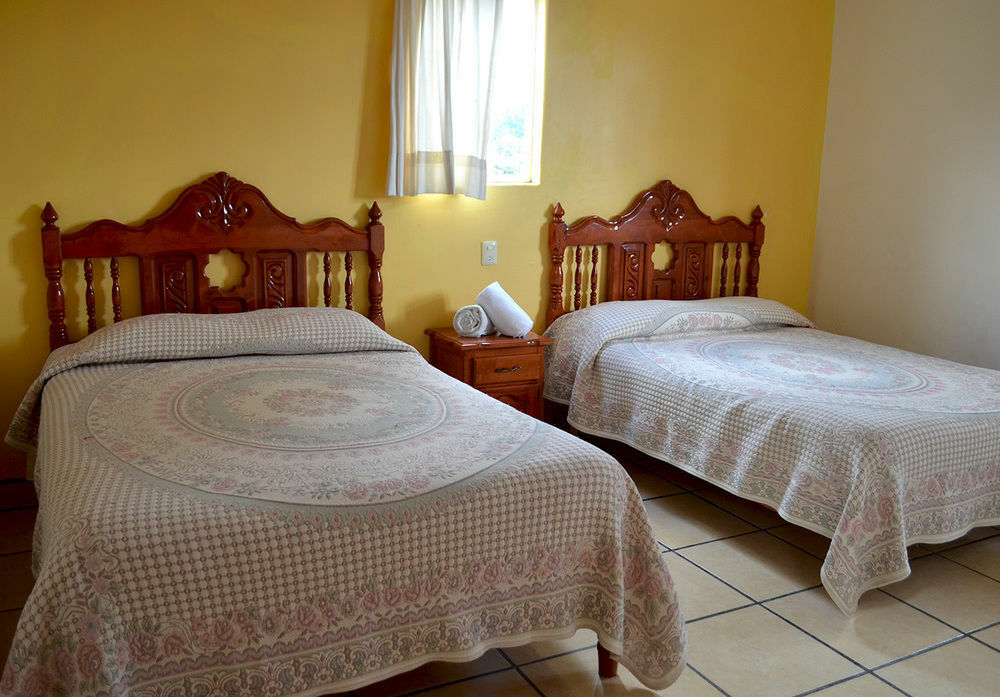 Hotel Posada Camelinas Patzcuaro Ngoại thất bức ảnh