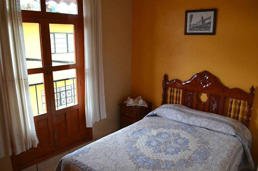 Hotel Posada Camelinas Patzcuaro Ngoại thất bức ảnh